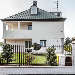  Pensión Luxury Italian House